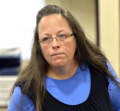 Hours Before Big Rally Judge Orders Kim Davis Released