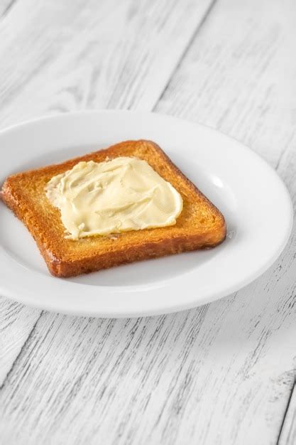 Premium Photo | Toast with butter