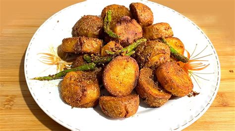 Perfect Crispy Potatoes Sindhi Aloo Tuk Recipe Crispy Aloo Fry