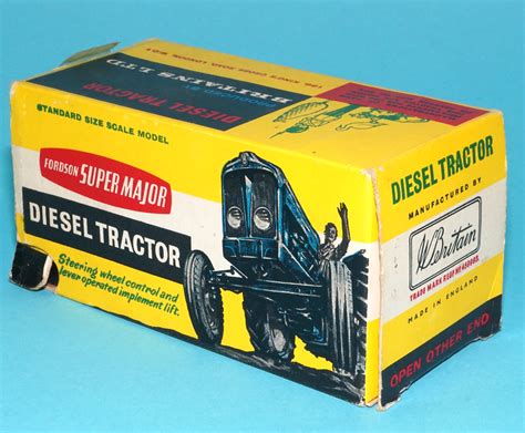 Britains Farm Fordson Super Major Tractor Boxed Mib England