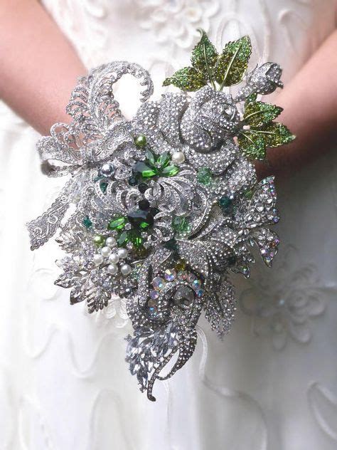 Ref 233 Brides Brooch Wedding Bouquet Flowers Keepsake Unique Crystal