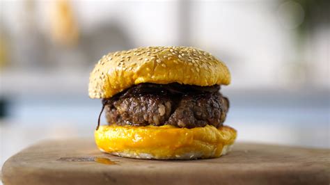 Hambúrguer no Pão na Chapa Tastemade