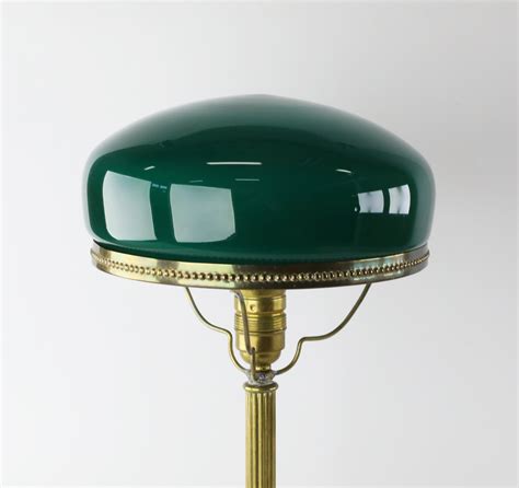 Bilder för 2799549 BORDSLAMPA Strindbergs modell 1900 tal Auctionet