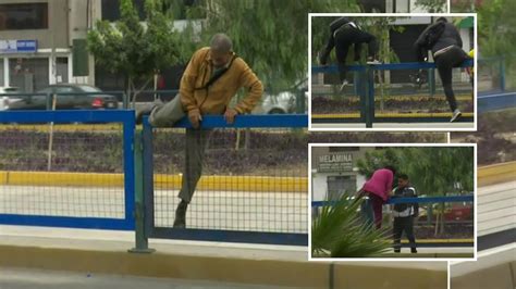 Comas Vecinos Arriesgan Su Vida Cruzando La Pista Trepando Rejas Atv