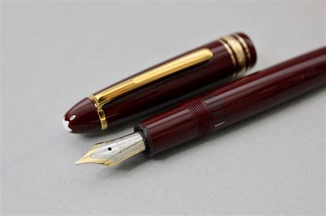 Montblanc Meisterstuck 146 Piston Filler Burgundy Fountain Pen Gold