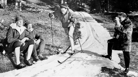 9 of the Most Valuable Baseball Cards in History | HISTORY