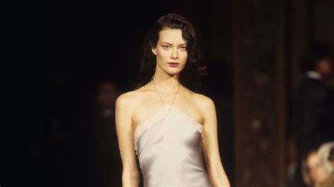 Watch Shalom Harlow Made For Haute Couture Throwback Thursdays With