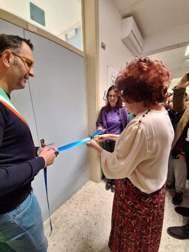 Capurso Scuola Gennaro Venisti Library Lovers Day Inaugurata