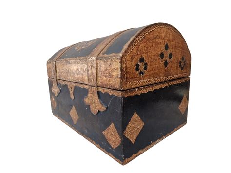 Large Florentine Wooden Treasure Chest Vintage Italian Keepsake Box