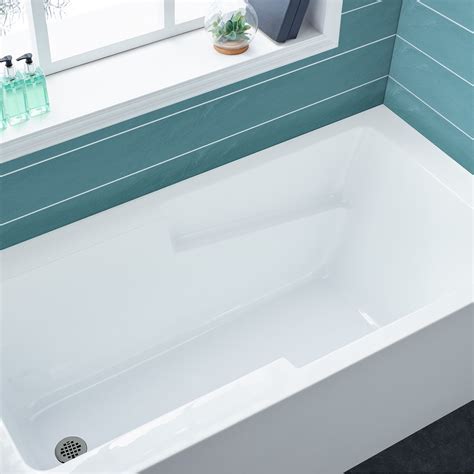 Swiss Madison Voltaire Acrylic White Alcove Tub