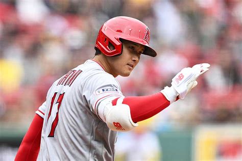 大谷翔平の出待ちで敵地ボストンに異例の光景 米驚き「彼はロックスター」「球界の顔だ」 The Answer