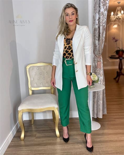 Pin De Anemarie Deutrich En Verde Como Combinar Colores Ropa Moda