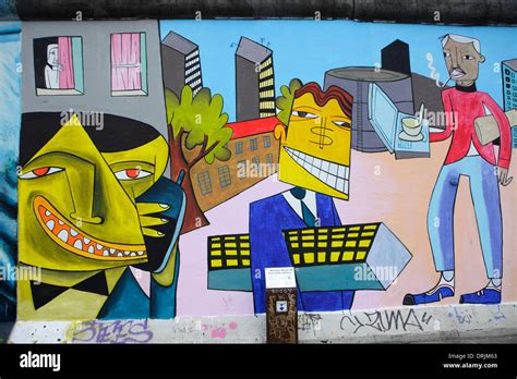 Graffiti art on Berlin Wall, Berlin, Germany Stock Photo - Alamy