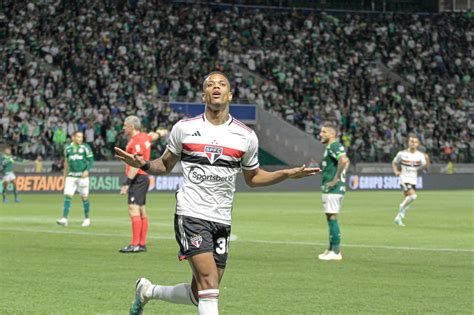 S O Paulo Vira Placar Sobre O Palmeiras E Avan A Na Copa Do Brasil