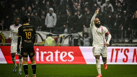 Ligue Bonne Op Ration Pour Lyon Vainqueur De Monaco Le Psg