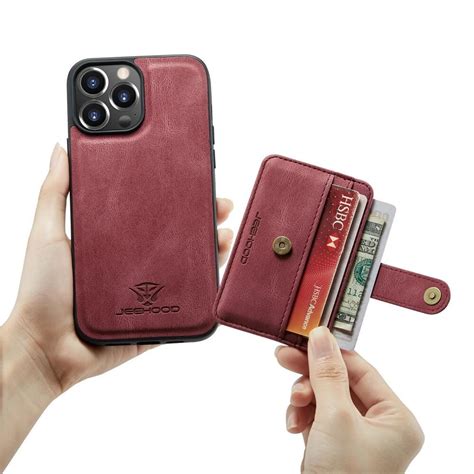 Exploring the iPhone 15 Pro Wallet Case