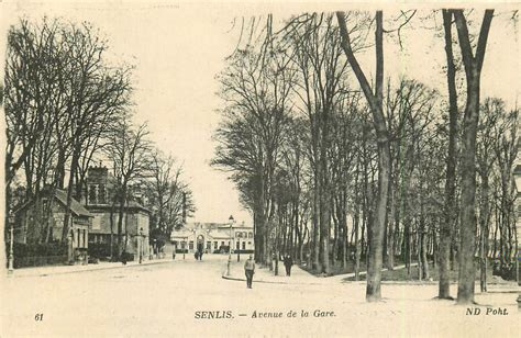 Senlis Avenue De La Gare Vers