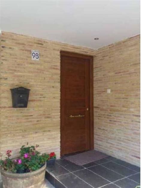 Chalet Pareado En Venta En Urb Pinseque Casetas Garrapinillos