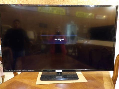 Lot Vizio 60” Flat Screen Tv Wremote Works