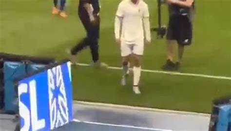 Cristiano Ronaldo Gesto Obsceno Y Llave De Lucha Libre Ante Al Hilal