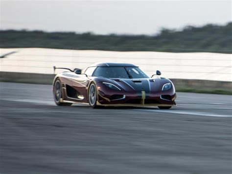 Koenigsegg Agera Rs Smashes Bugatti Chiron S Kph Record