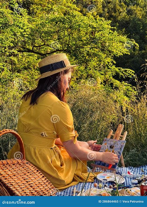 Arte Inspirado En La Naturaleza Dibujos En Un Bonito Picnic Imagen De