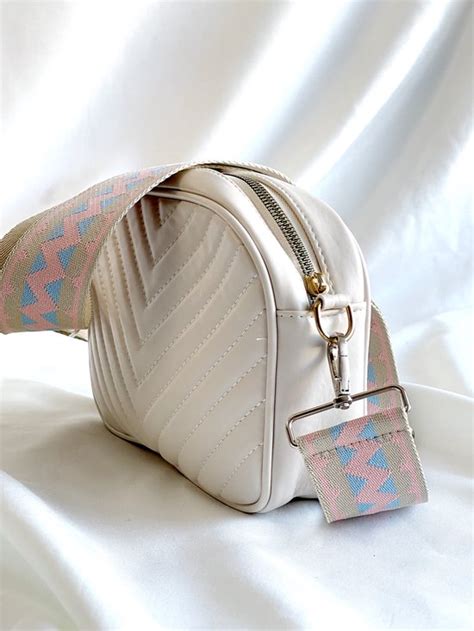 XARI COLLECTIONS Pastry Messenger Strap Tashengsel Zilver