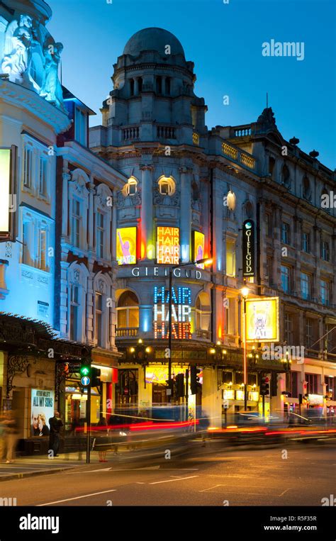 Shaftesbury Avenue Dusk Hi Res Stock Photography And Images Alamy