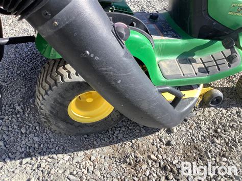 John Deere Lt 150 Riding Lawn Mower Wbagger Bigiron Auctions