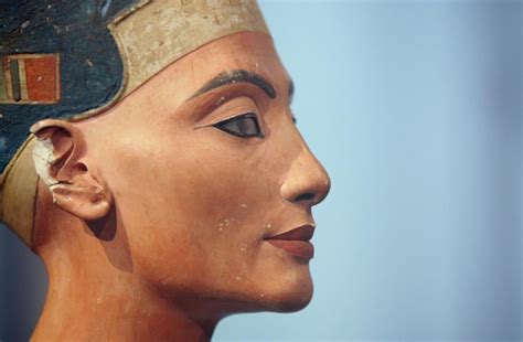 Artists Create D Scan Of Nefertiti Bust Artnet News