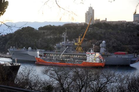 Uss Mount Whitney Uplovio U Martin Icu Ameri Ki Brod Lencu Zna I