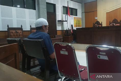 Hakim Vonis Bebas Dua Terdakwa Korupsi Bansos Kebakaran Di Bima