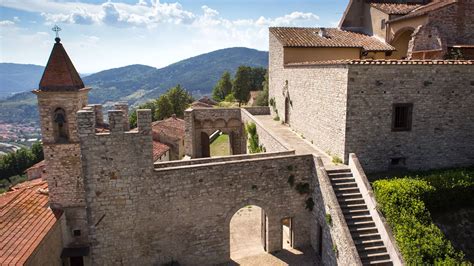 Frescobaldi Castello Nipozzano Cantina E Pernottamento In Chianti