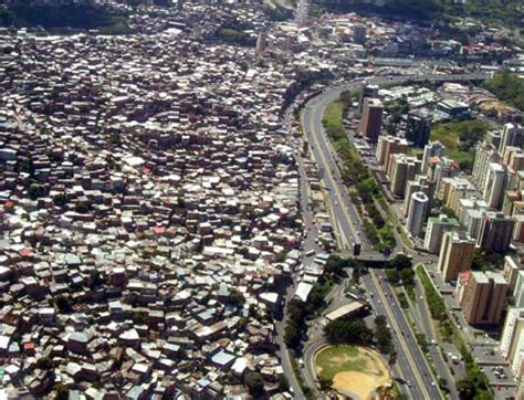 Composicion Urbana Conflictos En El Urbanismo Peruano