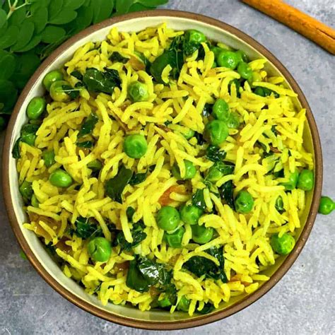 Moringa Recipes Indian (Drumstick Leaves) - Indian Veggie Delight