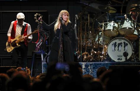 Fleetwood Mac News Review Fleetwood Mac Live In San Jose Ca 112118