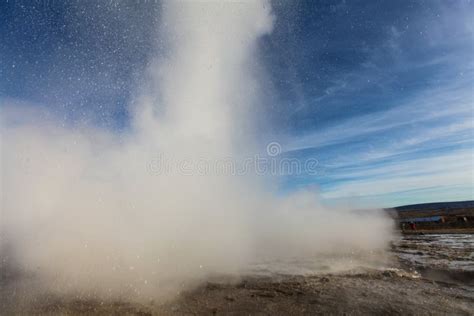 El Gran Geysir Géiser En Islandia Imagen de archivo Imagen de color