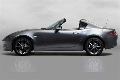 Mazda Unveils 2017 MX-5 Miata RF Retractable Hardtop | Cars.com