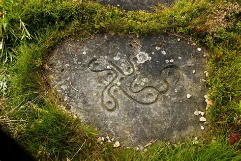 Swastika Stone Ilkley Moor This Is The Victorian Copy The Flickr