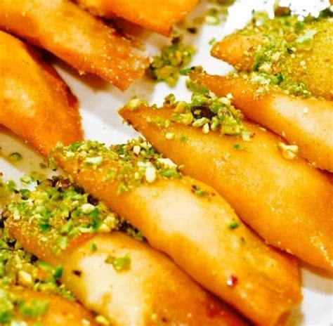 The Hirshon Syrian Deep-Fried And Cheese-Stuffed Dessert Pancakes ...