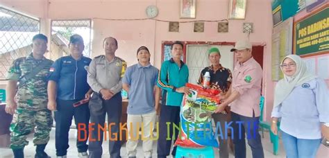 Pemdes Kota Baru Santan Bagikan Pupuk Dan Titik Nol Pembangunan Irigasi