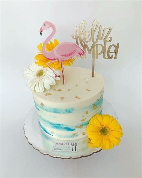 50 Spectacular Hawaiian Theme Cake Ideas