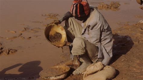 Burkina Makumi Ya Watu Wafariki Dunia Katika Mlipuko Wa Mgodi Wa Dhahabu