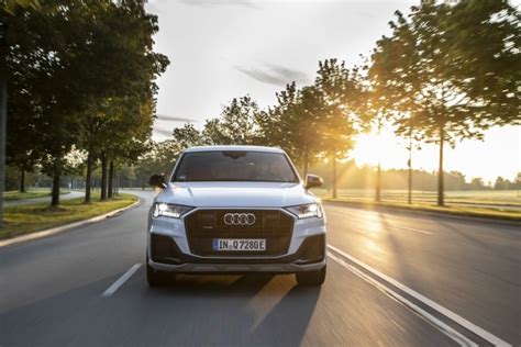 Audi Q Tfsi E Quattro Dos Versiones H Bridas Enchufables Y Hasta