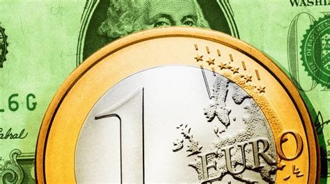 Curs Valutar Pentru 20 Iulie Cat Costa Astazi Un Euro Si Un Dolar FOTO