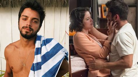 Tudo certo diz Rodrigo Simas sobre irmão beijar namorada em novela