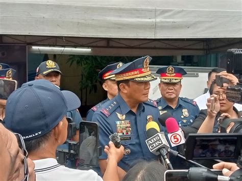 Pnp Chief Sa Mga Pulis Ipakita Sa Sambayan Na Tayo Ay Propesyonal