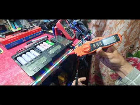 Learn How To Use A Multimeter Multimeter Klein Tools Voltage