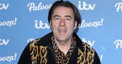 Masked Singer Judge Jonathan Ross Teases Huge Stadium Filling Star In New Series Trendradars