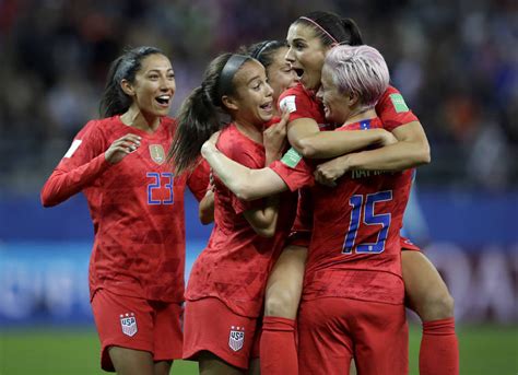 Alex Morgan Has 5 Goals As Us Routs Thailand 13 0 West Hawaii Today